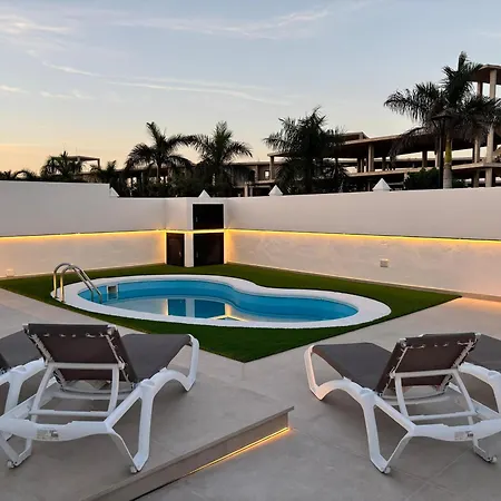 Magnolias -villa Adosada Con Piscina Privada. Apartmán