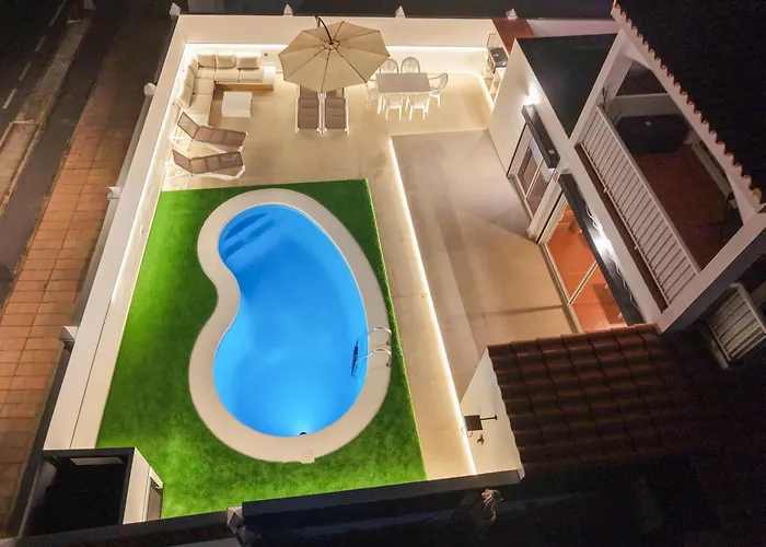 Magnolias -villa Adosada Con Piscina Privada. Corralejo